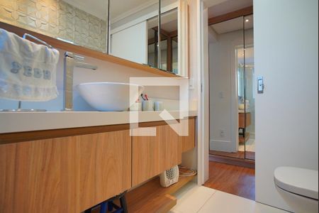 Apartamento à venda com 209m², 3 quartos e 4 vagasBanheiro da Suíte 3