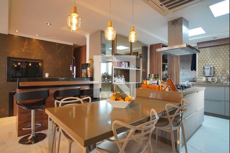 Apartamento à venda com 209m², 3 quartos e 4 vagasCozinha