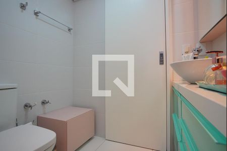 Apartamento à venda com 209m², 3 quartos e 4 vagasBanheiro Suíte 2 - Vista