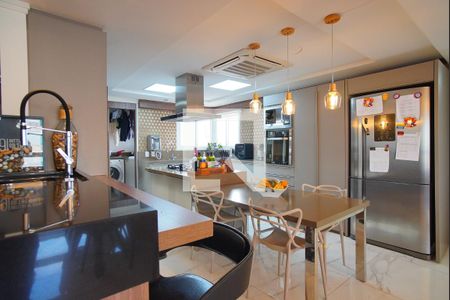 Apartamento à venda com 209m², 3 quartos e 4 vagasCozinha