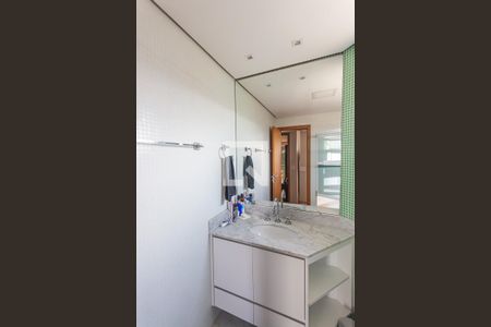 Apartamento para alugar com 200m², 3 quartos e 6 vagas Apartamento para alugar com 200m², 3 quartos e 6 vagasBanheiro da Suíte 3