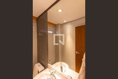 Apartamento para alugar com 200m², 3 quartos e 6 vagas Apartamento para alugar com 200m², 3 quartos e 6 vagasEspelho