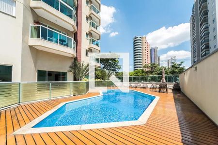 Apartamento para alugar com 200m², 3 quartos e 6 vagas Apartamento para alugar com 200m², 3 quartos e 6 vagasÁrea comum - Piscina