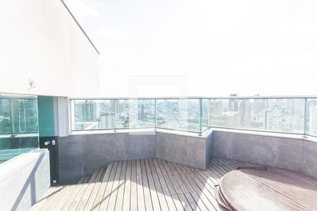 Apartamento para alugar com 200m², 3 quartos e 6 vagas Apartamento para alugar com 200m², 3 quartos e 6 vagasOfurô