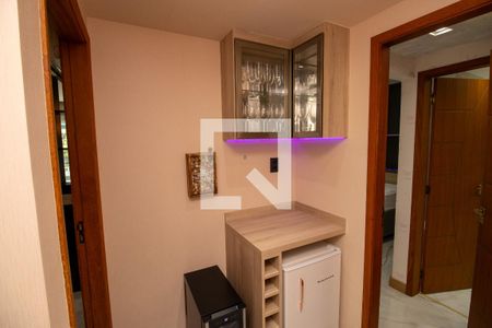 Hall de entrada de apartamento para alugar com 2 quartos, 62m² em Barra da Tijuca, Rio de Janeiro