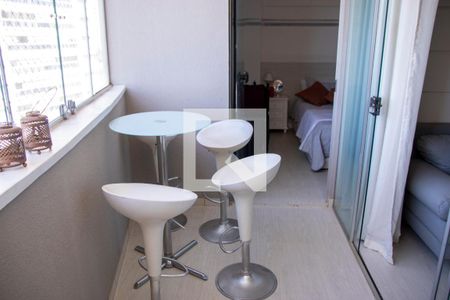 Apartamento para alugar com 55m², 1 quarto e 1 vagaVaranda