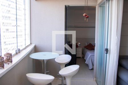 Apartamento para alugar com 55m², 1 quarto e 1 vagaVaranda