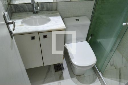 Apartamento à venda com 75m², 3 quartos e 1 vaga Apartamento à venda com 75m², 3 quartos e 1 vagaBanheiro