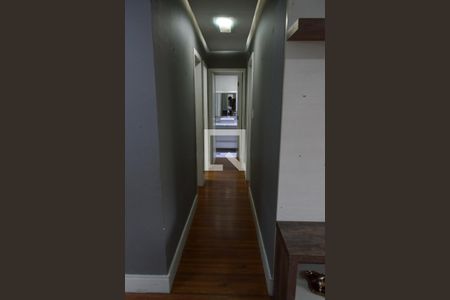 Apartamento à venda com 75m², 3 quartos e 1 vaga Apartamento à venda com 75m², 3 quartos e 1 vagaCorredor