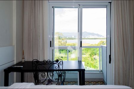 Quarto de apartamento para alugar com 2 quartos, 75m² em João Paulo, Florianópolis