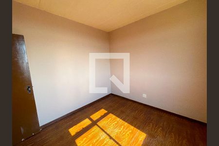 Quarto 2 de apartamento para alugar com 2 quartos, 53m² em Novo Eldorado, Contagem