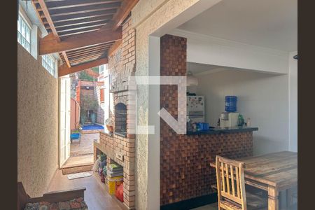 Casa à venda com 110m², 3 quartos e 3 vagas Casa à venda com 110m², 3 quartos e 3 vagasÁrea comum - Churrasqueira