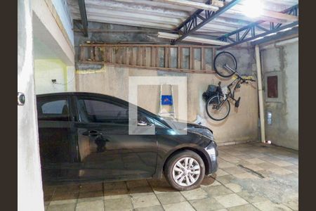 Casa à venda com 110m², 3 quartos e 3 vagas Casa à venda com 110m², 3 quartos e 3 vagasGaragem