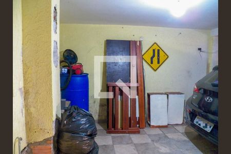 Casa à venda com 110m², 3 quartos e 3 vagas Casa à venda com 110m², 3 quartos e 3 vagasGaragem