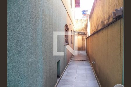 Casa à venda com 150m², 3 quartos e 5 vagas Casa à venda com 150m², 3 quartos e 5 vagasEntrada