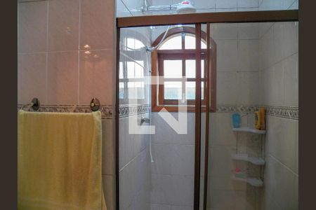 Casa à venda com 150m², 3 quartos e 5 vagas Casa à venda com 150m², 3 quartos e 5 vagasBanheiro da Suíte