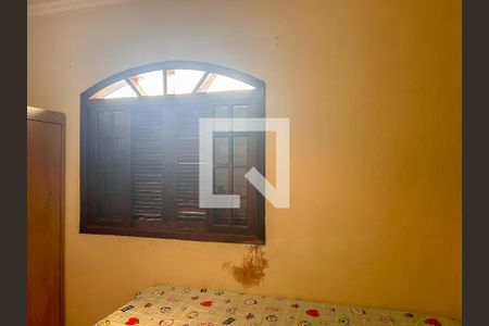 Casa à venda com 150m², 3 quartos e 5 vagas Casa à venda com 150m², 3 quartos e 5 vagasQuarto 1