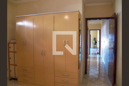 Casa à venda com 150m², 3 quartos e 5 vagas Casa à venda com 150m², 3 quartos e 5 vagasQuarto 2