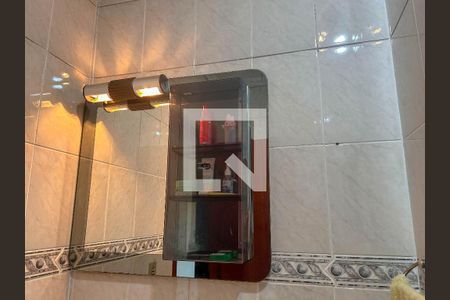 Casa à venda com 150m², 3 quartos e 5 vagas Casa à venda com 150m², 3 quartos e 5 vagasBanheiro da Suíte