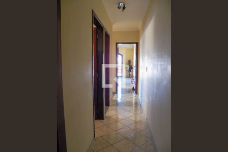 Casa à venda com 150m², 3 quartos e 5 vagas Casa à venda com 150m², 3 quartos e 5 vagasCorredor