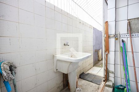 Casa para alugar com 160m², 2 quartos e 1 vagaÁrea de Serviço