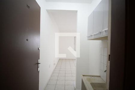 Cozinha de kitnet/studio para alugar com 1 quarto, 24m² em Liberdade, São Paulo