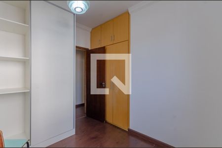 Quarto 3 de apartamento para alugar com 3 quartos, 72m² em Santa Amélia, Belo Horizonte