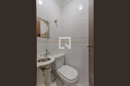 Banheiro de Serviço de apartamento para alugar com 3 quartos, 72m² em Santa Amélia, Belo Horizonte