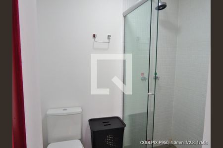 Banheiro de kitnet/studio à venda com 1 quarto, 30m² em Jardim das Bandeiras, São Paulo