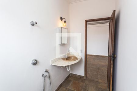 Apartamento à venda com 277m², 5 quartos e 2 vagas Apartamento à venda com 277m², 5 quartos e 2 vagasBanheiro Social 2 na Cobertura