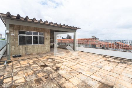 Apartamento à venda com 277m², 5 quartos e 2 vagas Apartamento à venda com 277m², 5 quartos e 2 vagasCobertura