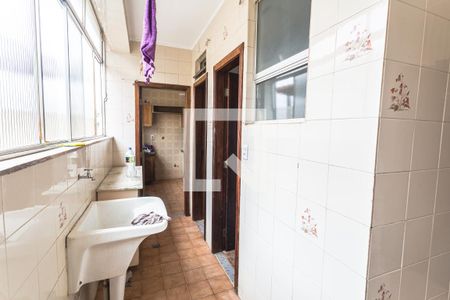 Apartamento à venda com 277m², 5 quartos e 2 vagas Apartamento à venda com 277m², 5 quartos e 2 vagasÁrea de Serviço