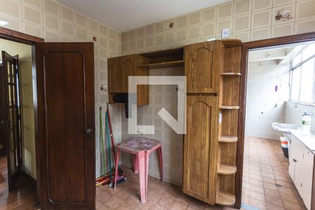 Apartamento à venda com 277m², 5 quartos e 2 vagas Apartamento à venda com 277m², 5 quartos e 2 vagasCozinha