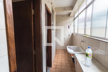 Apartamento à venda com 277m², 5 quartos e 2 vagas Apartamento à venda com 277m², 5 quartos e 2 vagasÁrea de Serviço