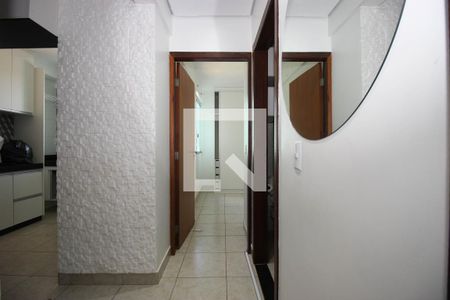 Corredor de apartamento para alugar com 2 quartos, 48m² em Setor Habitacional Vicente Pires, Brasília