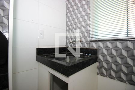Cozinha e Área de Serviço de apartamento para alugar com 2 quartos, 48m² em Setor Habitacional Vicente Pires, Brasília