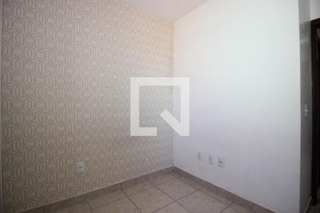 Quarto 2 de apartamento para alugar com 2 quartos, 48m² em Setor Habitacional Vicente Pires, Brasília
