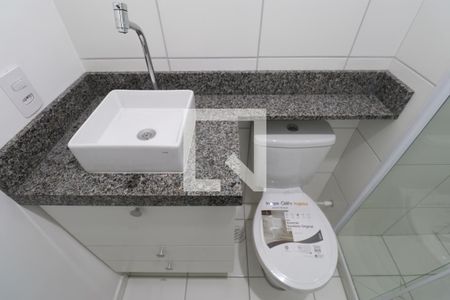 Apartamento para alugar com 37m², 2 quartos e sem vagaDetalhe do banheiro