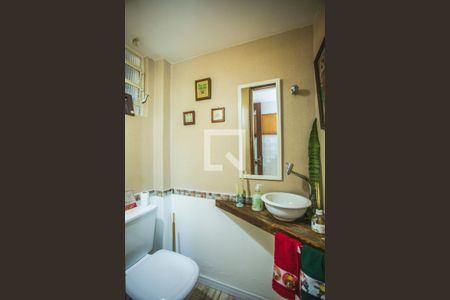 Casa à venda com 176m², 3 quartos e 2 vagasLavabo