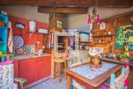 Casa à venda com 176m², 3 quartos e 2 vagasChurrasqueira