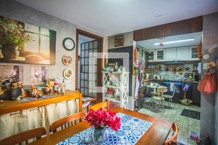 Casa à venda com 176m², 3 quartos e 2 vagasSala de Jantar