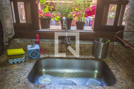 Casa à venda com 176m², 3 quartos e 2 vagasCozinha