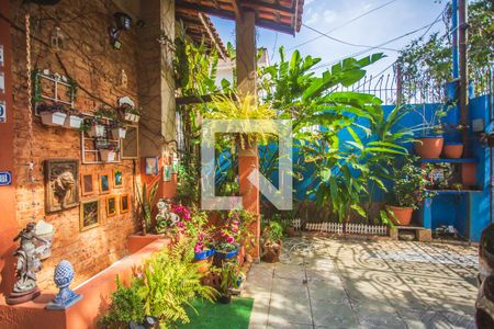 Casa à venda com 176m², 3 quartos e 2 vagasGaragem