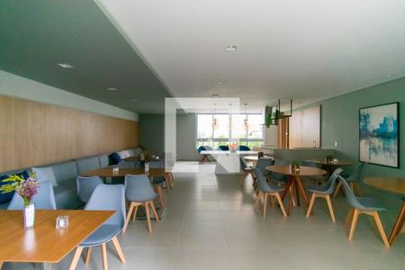 Apartamento para alugar com 45m², 2 quartos e 1 vaga Apartamento para alugar com 45m², 2 quartos e 1 vagaÁrea comum - Salão de festas