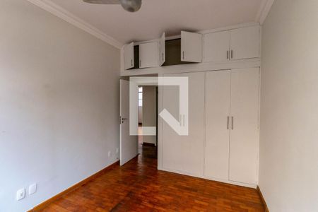 Apartamento para alugar com 120m², 3 quartos e sem vaga Apartamento para alugar com 120m², 3 quartos e sem vagaQuarto