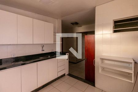 Apartamento para alugar com 120m², 3 quartos e sem vaga Apartamento para alugar com 120m², 3 quartos e sem vagaCozinha