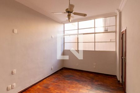 Apartamento para alugar com 120m², 3 quartos e sem vaga Apartamento para alugar com 120m², 3 quartos e sem vagaQuarto