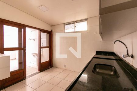 Cozinha de apartamento para alugar com 3 quartos, 120m² em Barro Preto, Belo Horizonte