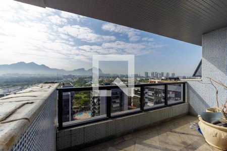 Apartamento à venda com 180m², 3 quartos e 2 vagasVaranda