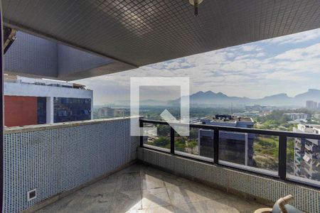 Apartamento à venda com 180m², 3 quartos e 2 vagasVaranda